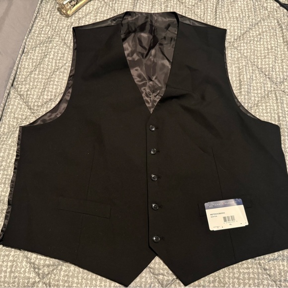Tommy Hilfiger Black Button-Up Vest - Picture 4 of 5